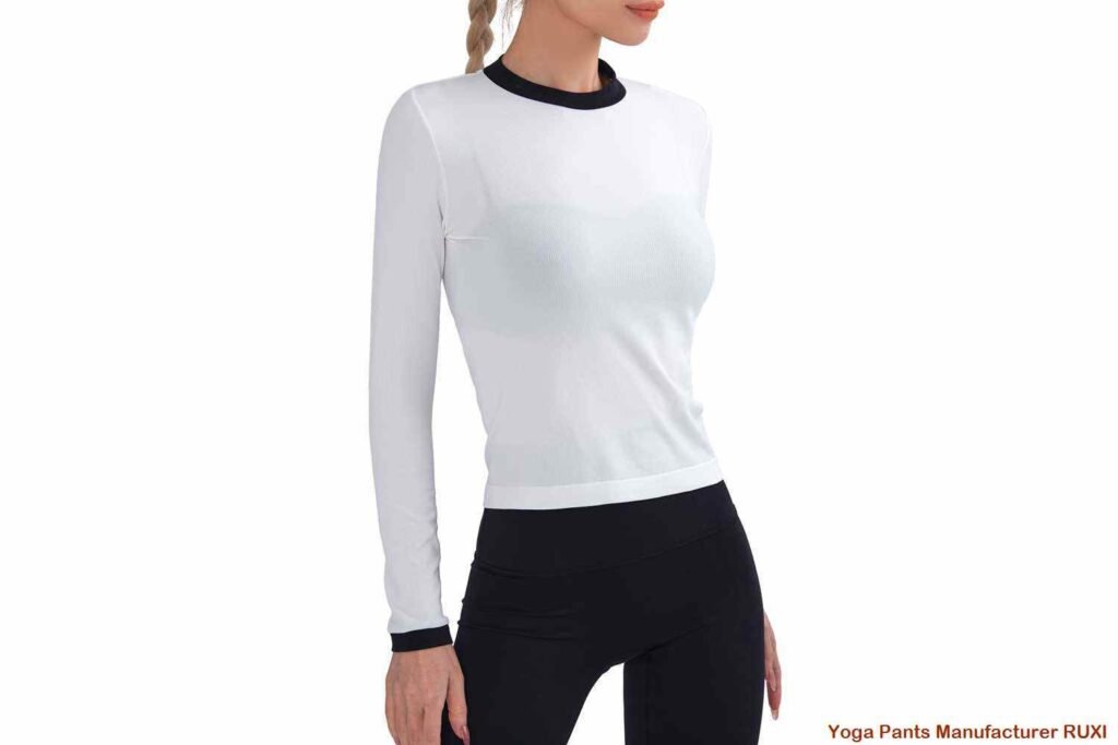 трывалыя футбольныя шорты